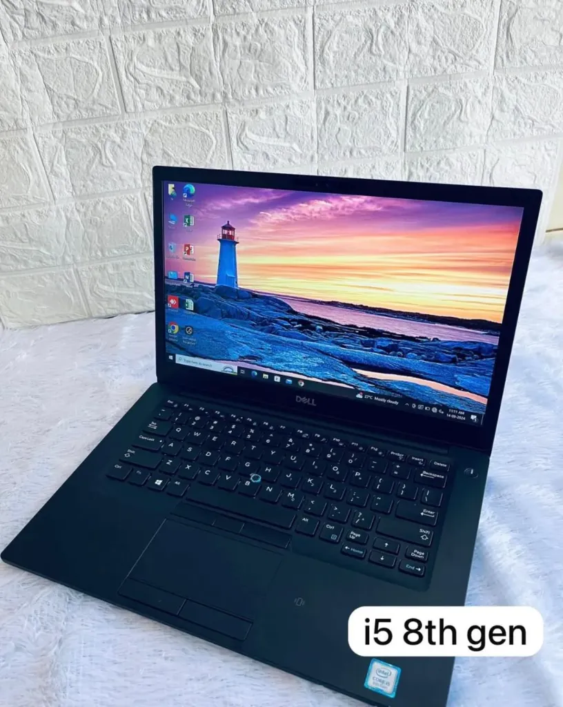 Dell Latitude 7490 i58th gen 8 gb ,256 gb Nvmi ssd (✔️ Laptop Pouch)