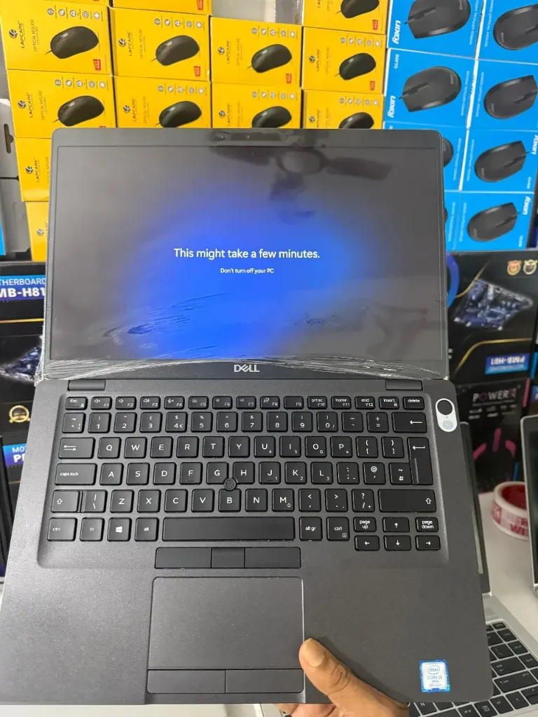 Dell Latitude 5400 – Touch Screen 8gb ram 256 gb NVME (✔️ Laptop Pouch)