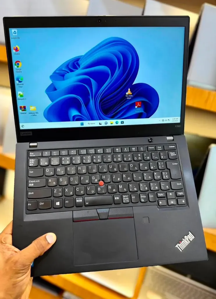 Lenovo ThinkPad X390 i38th 8 gb 256gb Nvme ssd (✅ Laptop Pouch)