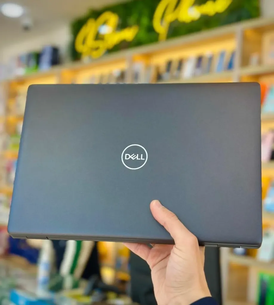 Dell Latitude 5400 i78th Touch Screen 💡256gb Nvme SSD 8 gb